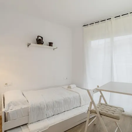 Con Dos Grandes Terrazas En Apartment Gerona